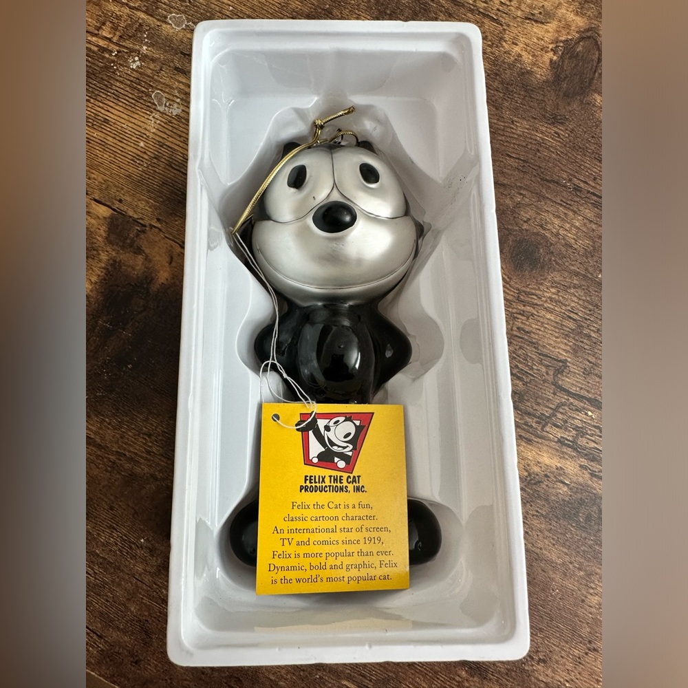 NWT Felix The Cat Glass Christmas Ornament